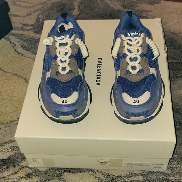 SOLD!! Balenciaga Triple S Navy & Gray - Picture 1 of 8